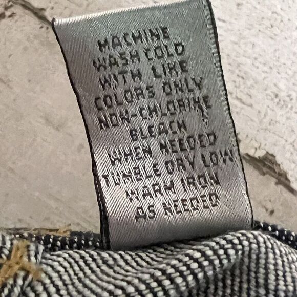 Womens CHICOS Platinum Straight Leg Jeans Size 3 Dark Wash Studded Details - Picture 8 of 12